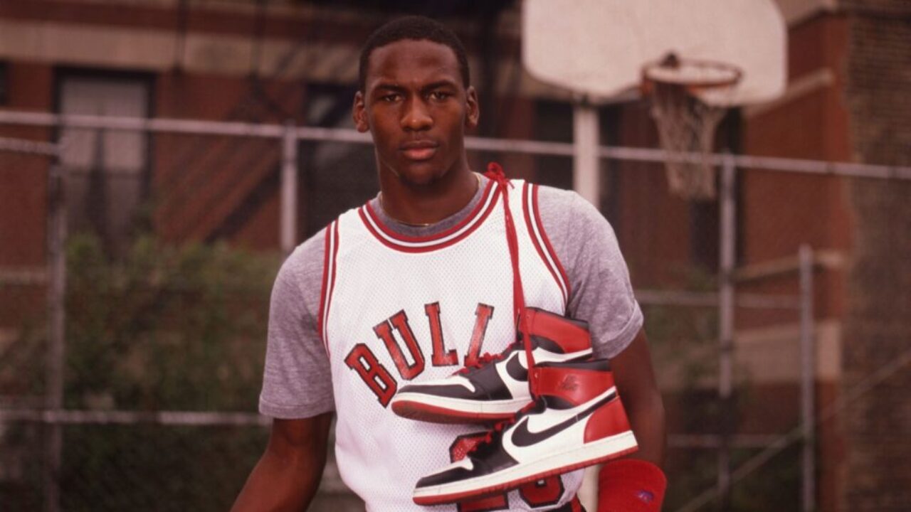 NBA, le scarpe usate in Italia da Michael Jordan valgono 850 mila dollari - NBARELIGION.COM
