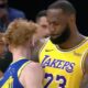 lebron nico mannion blocco