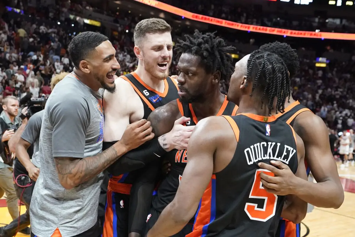 NBA, finale pazzo a Miami: Randle segna 43 punti e la tripla decisiva con una preghiera