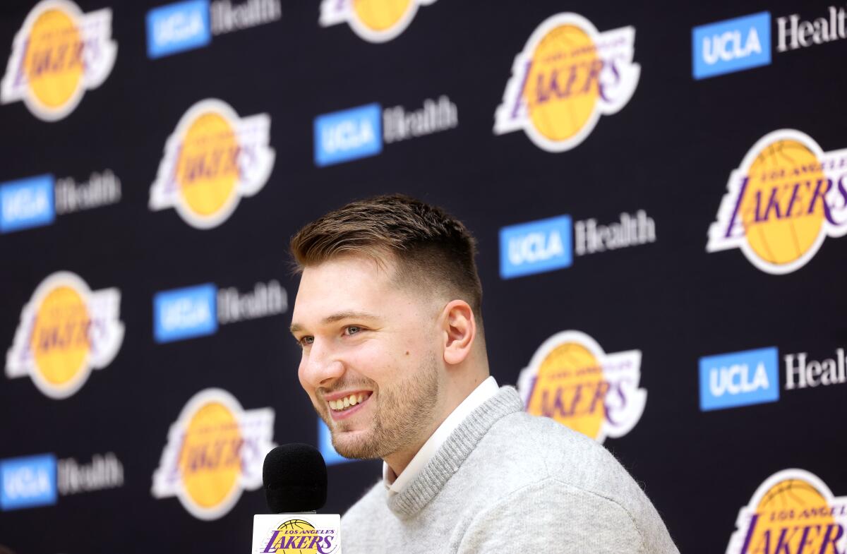 doncic lakers presentazione